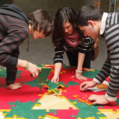 Penrose-Puzzle des Mathematikums